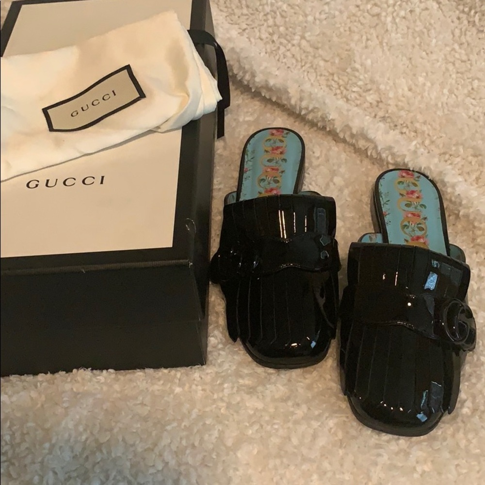 Gucci Marmont black leather mules